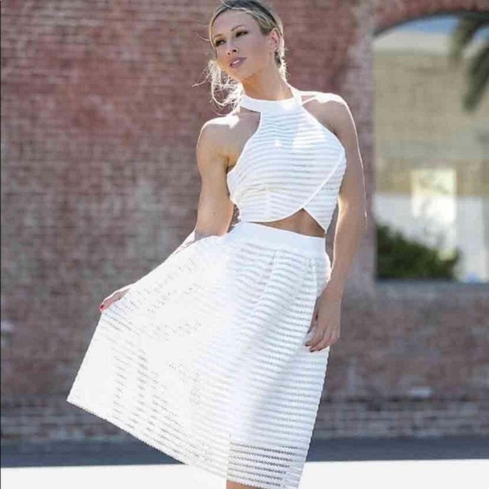 White 2 Piece Set - Picture 2 of 7
